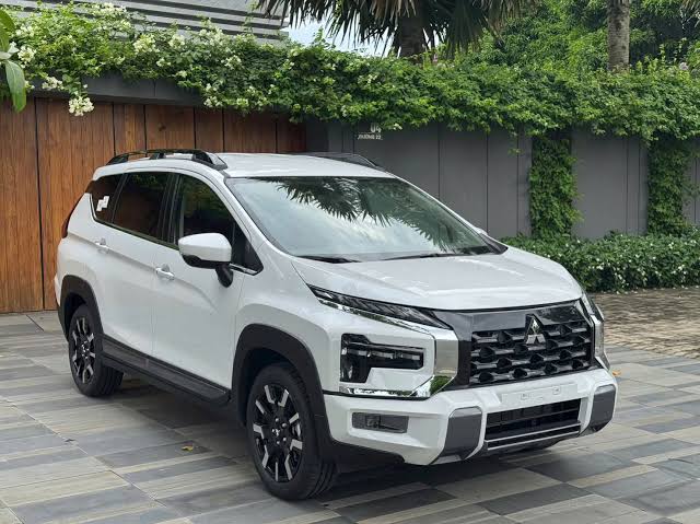 Mitsubishi Xpander 7 chỗ